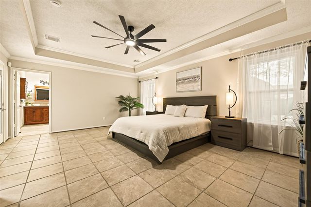 412 Melodywood Drive, Friendswood, TX 77546