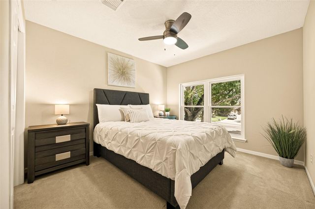 412 Melodywood Drive, Friendswood, TX 77546