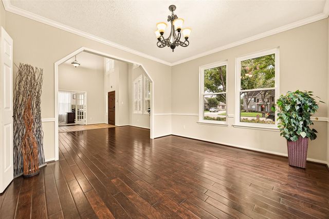 412 Melodywood Drive, Friendswood, TX 77546