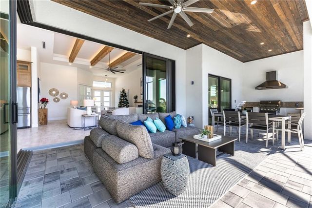 1534 NW 40th PL, Cape Coral, FL 33993