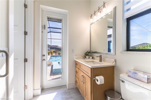 1534 NW 40th PL, Cape Coral, FL 33993