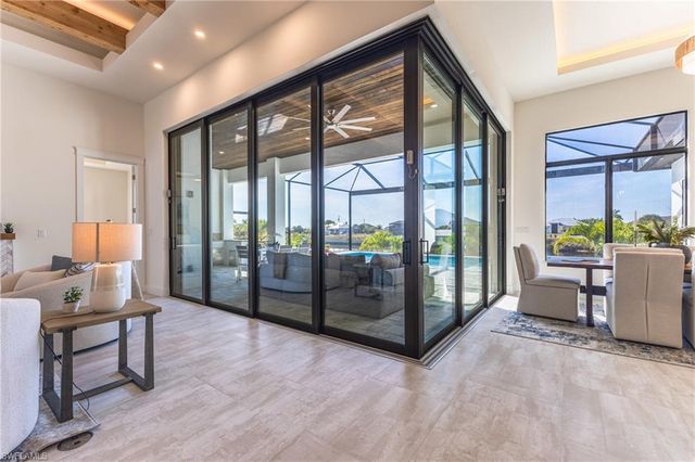 1534 NW 40th PL, Cape Coral, FL 33993