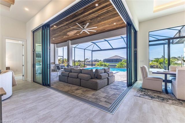 1534 NW 40th PL, Cape Coral, FL 33993