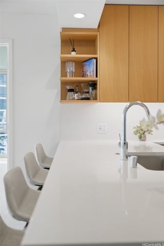 1388 Kapiolani Boulevard 1801, Honolulu, HI 96814