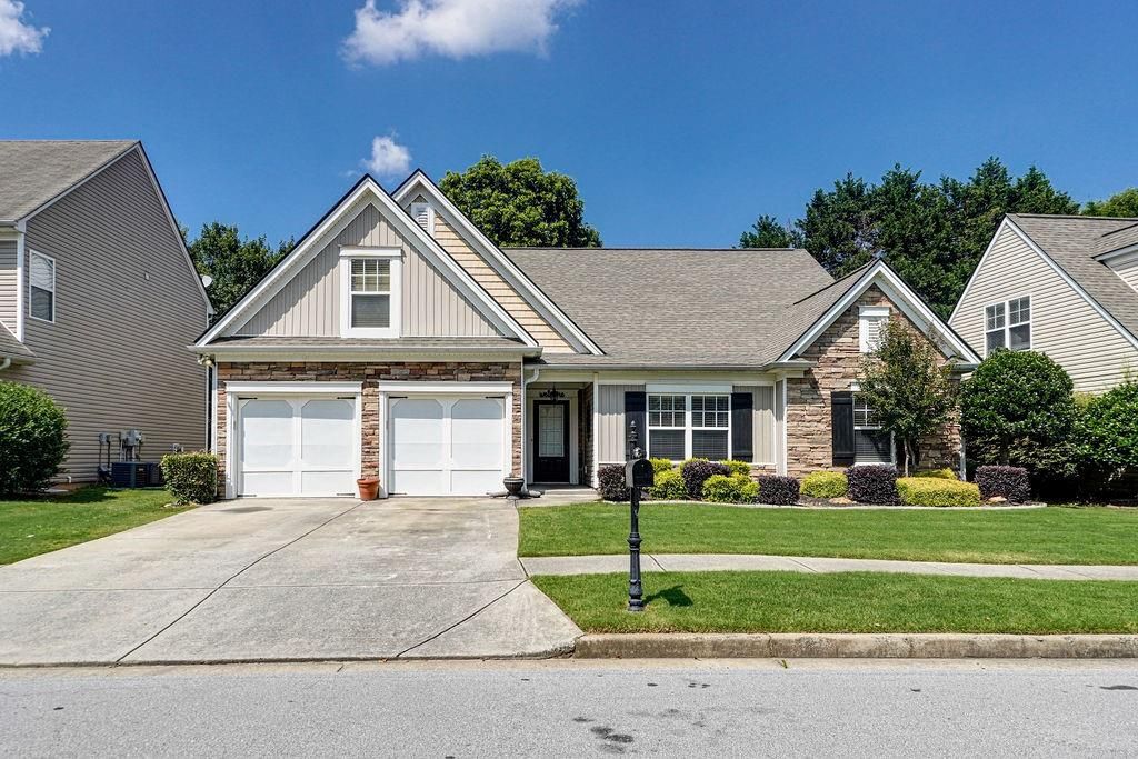 2423 Walnut Tree Lane, Buford, GA 30519