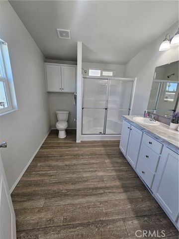 999 S Santa Fe Avenue 66, San Jacinto, CA 92583