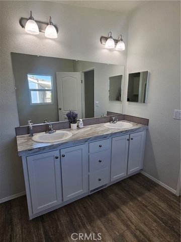 999 S Santa Fe Avenue 66, San Jacinto, CA 92583