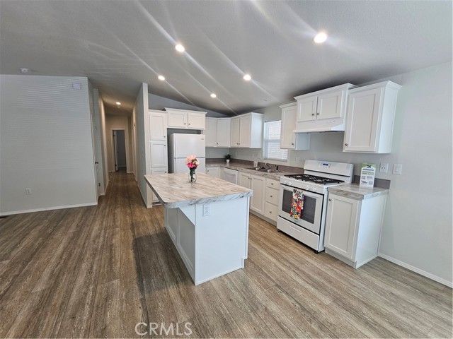 999 S Santa Fe Avenue 66, San Jacinto, CA 92583