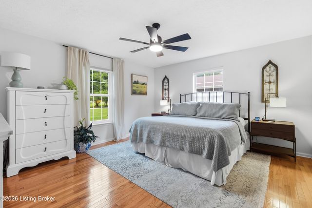 7406 Commonwealth Dr, Crestwood, KY 40014