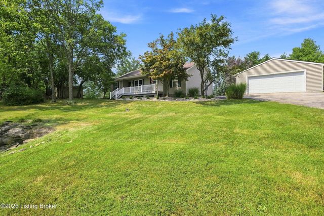 7406 Commonwealth Dr, Crestwood, KY 40014