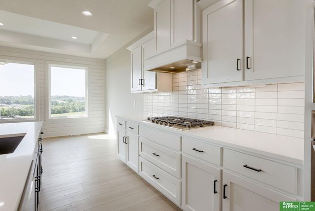 10907 S 102nd Street, Papillion, NE 68046