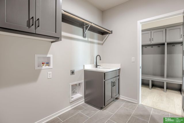 10907 S 102nd Street, Papillion, NE 68046