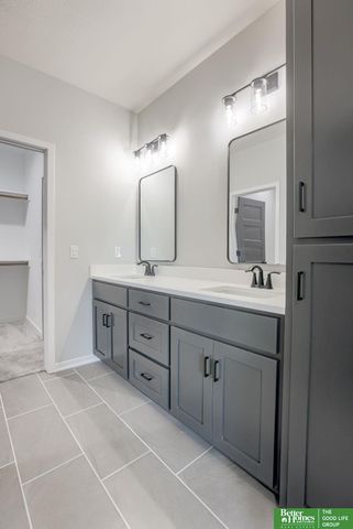 10907 S 102nd Street, Papillion, NE 68046