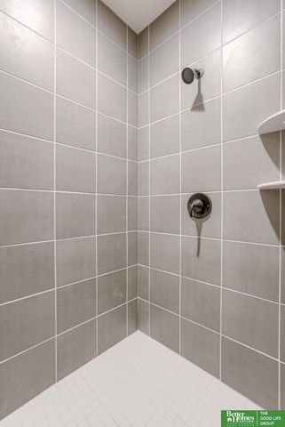 10907 S 102nd Street, Papillion, NE 68046