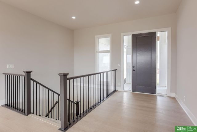 10907 S 102nd Street, Papillion, NE 68046