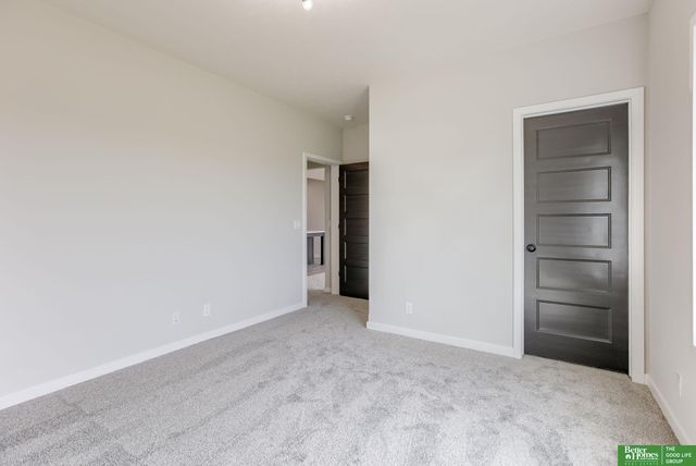 10907 S 102nd Street, Papillion, NE 68046