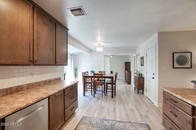 2231 E KAREN Drive, Phoenix, AZ 85022