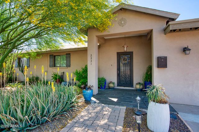 2231 E KAREN Drive, Phoenix, AZ 85022