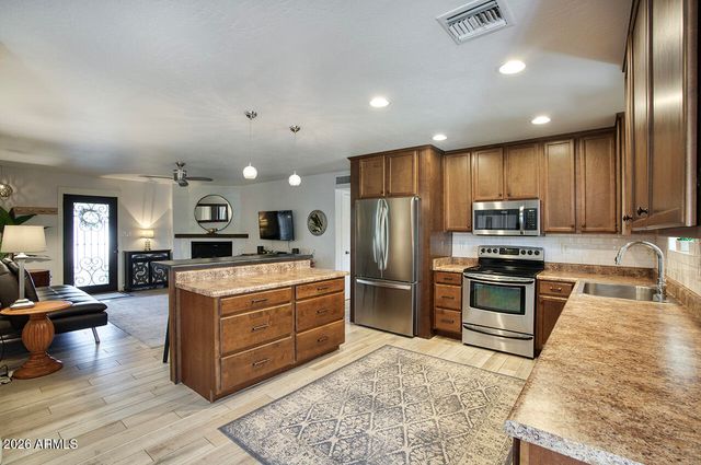 2231 E KAREN Drive, Phoenix, AZ 85022