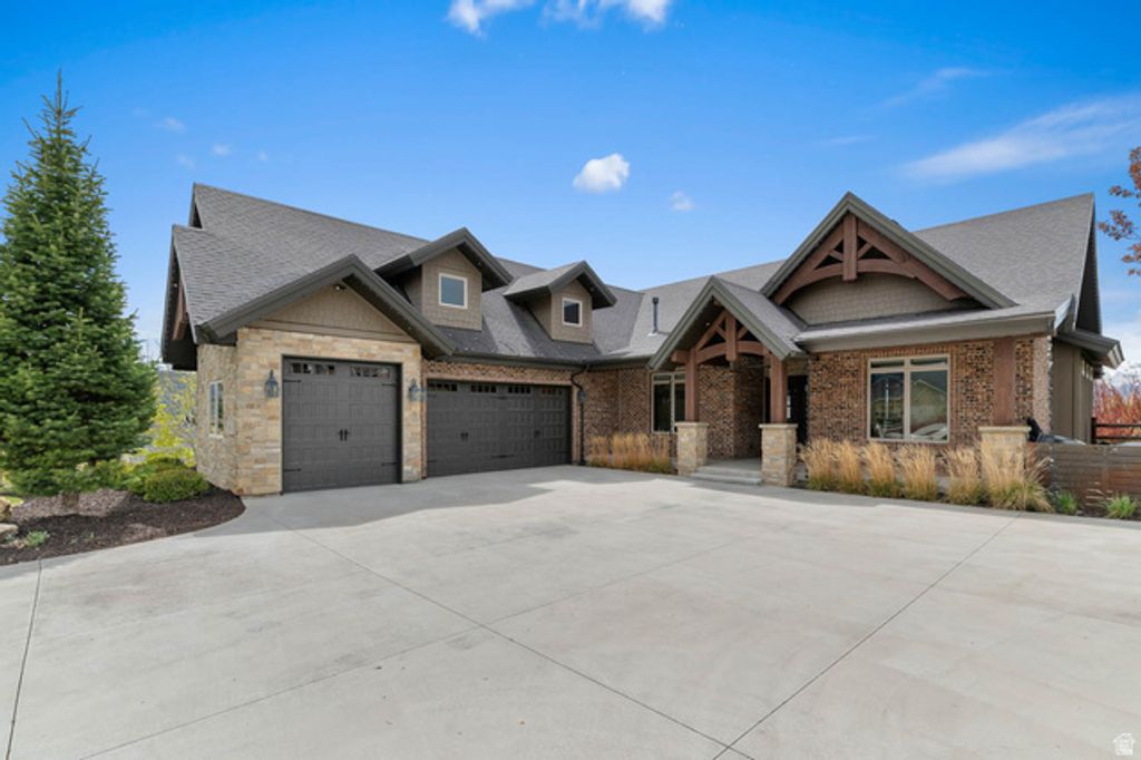 Image 2 of property listing at 3295 E LINDSAY SPRING CIR, Heber City, UT 84032