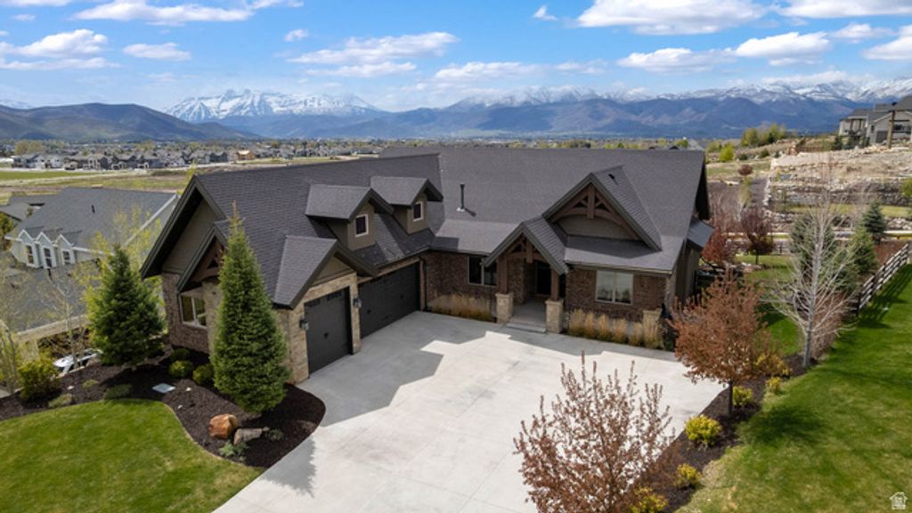 Image 15 of property listing at 3295 E LINDSAY SPRING CIR, Heber City, UT 84032