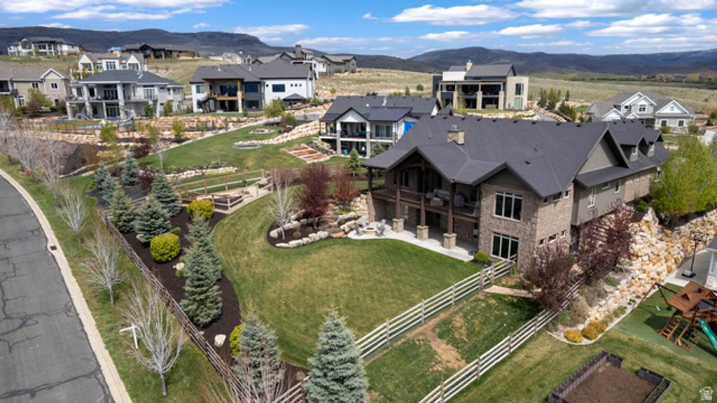 Image 18 of property listing at 3295 E LINDSAY SPRING CIR, Heber City, UT 84032