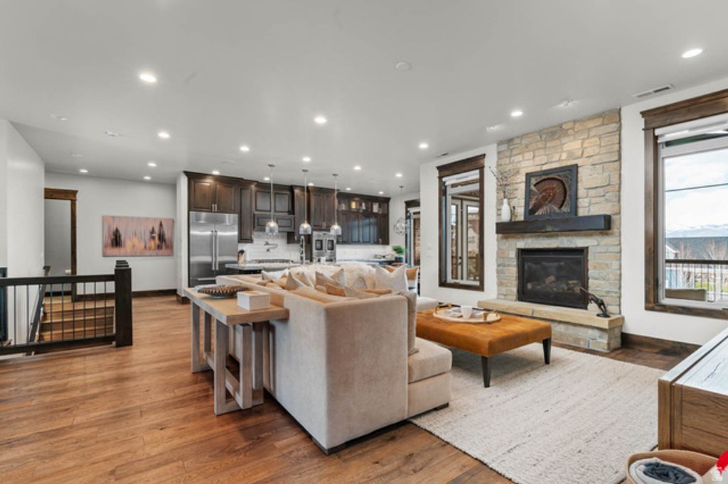 Image 21 of property listing at 3295 E LINDSAY SPRING CIR, Heber City, UT 84032