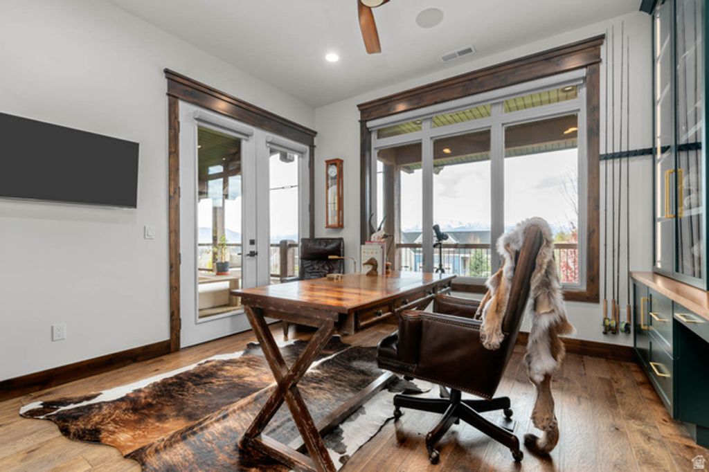 Image 31 of property listing at 3295 E LINDSAY SPRING CIR, Heber City, UT 84032