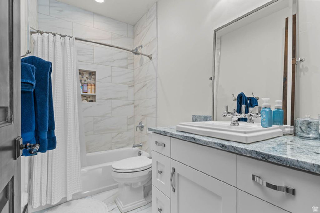 Image 41 of property listing at 3295 E LINDSAY SPRING CIR, Heber City, UT 84032