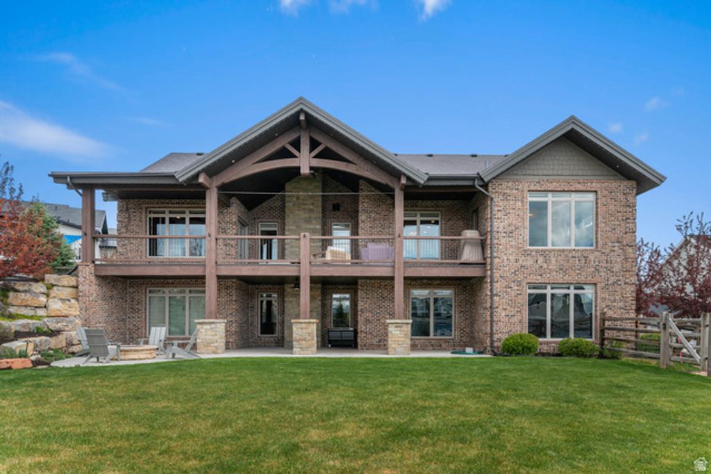 Image 6 of property listing at 3295 E LINDSAY SPRING CIR, Heber City, UT 84032