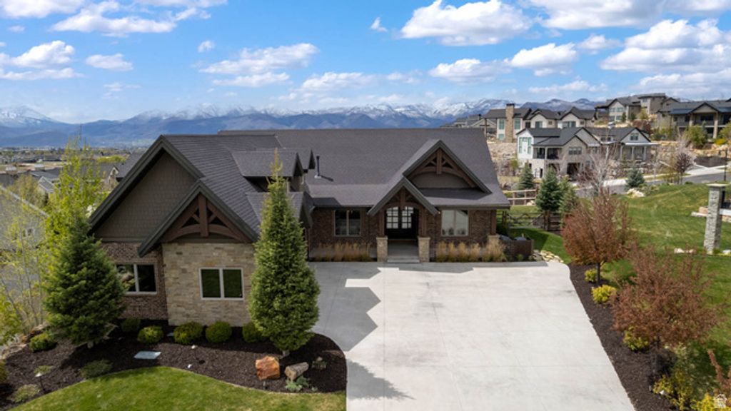 Image 62 of property listing at 3295 E LINDSAY SPRING CIR, Heber City, UT 84032
