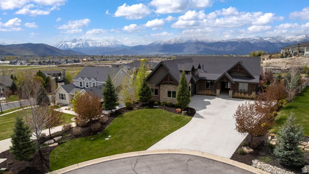 Image 63 of property listing at 3295 E LINDSAY SPRING CIR, Heber City, UT 84032