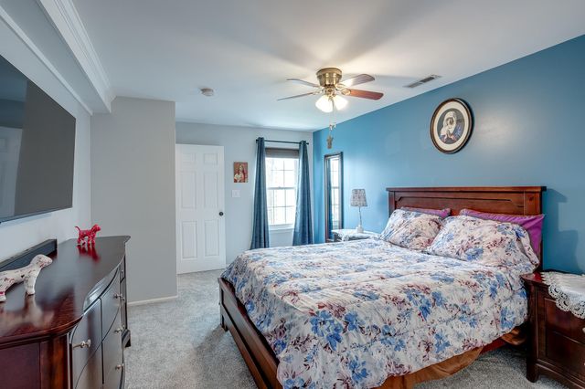 302 QUAIL RD, Marlton, NJ 08053