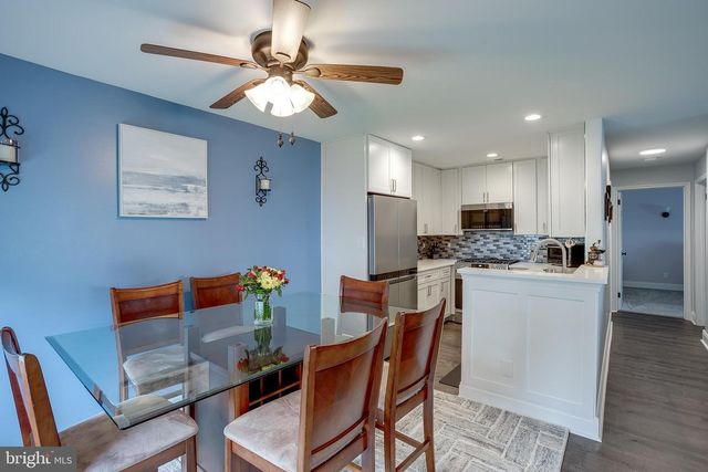 302 QUAIL RD, Marlton, NJ 08053