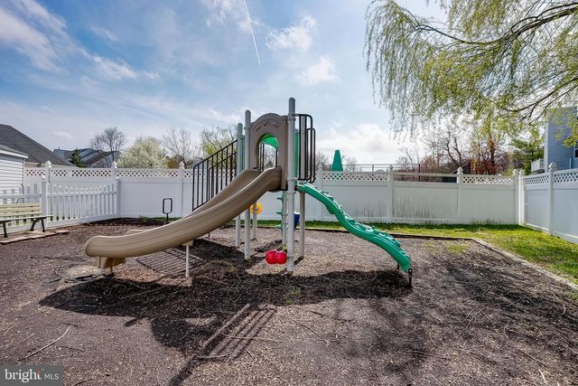 302 QUAIL RD, Marlton, NJ 08053