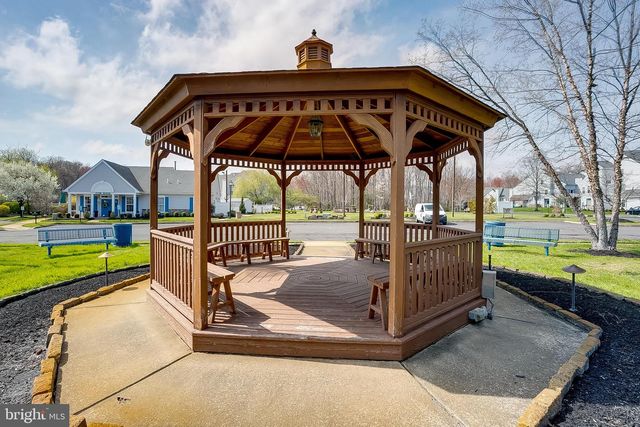 302 QUAIL RD, Marlton, NJ 08053