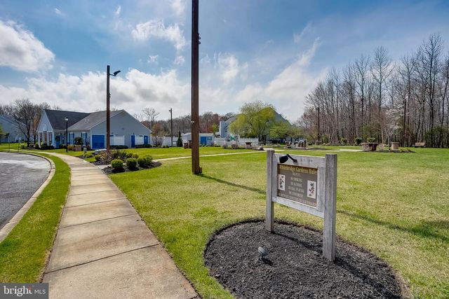 302 QUAIL RD, Marlton, NJ 08053