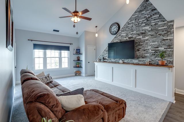 302 QUAIL RD, Marlton, NJ 08053