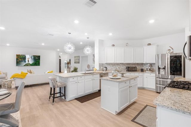 19111 Pinewood Grove Trail, New Caney, TX 77357