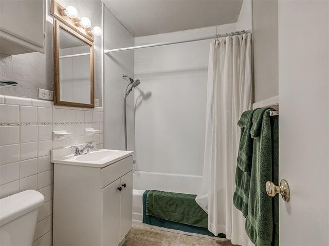 1325 Regent Street, Norman, OK 73069