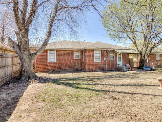 1325 Regent Street, Norman, OK 73069