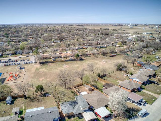 1325 Regent Street, Norman, OK 73069