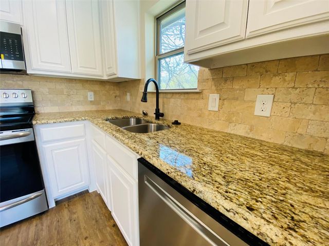 312 W Heron Street, Denison, TX 75020