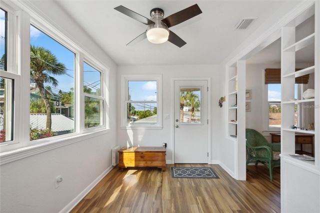 102 11TH AVENUE, St Pete Beach, FL 33706