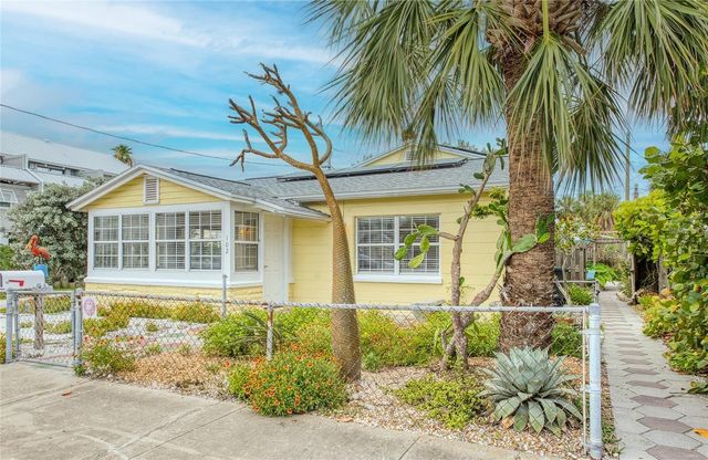 102 11TH AVENUE, St Pete Beach, FL 33706