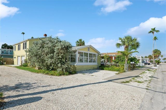 102 11TH AVENUE, St Pete Beach, FL 33706