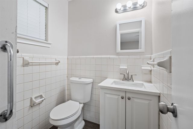 1115 Indian Creek Trail, Dallas, TX 75241