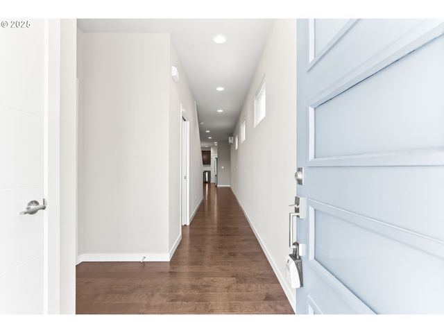 782 Nw Pebblestone Ln, Beaverton, OR 97006