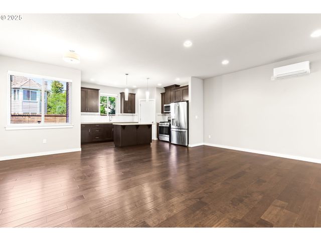 782 Nw Pebblestone Ln, Beaverton, OR 97006