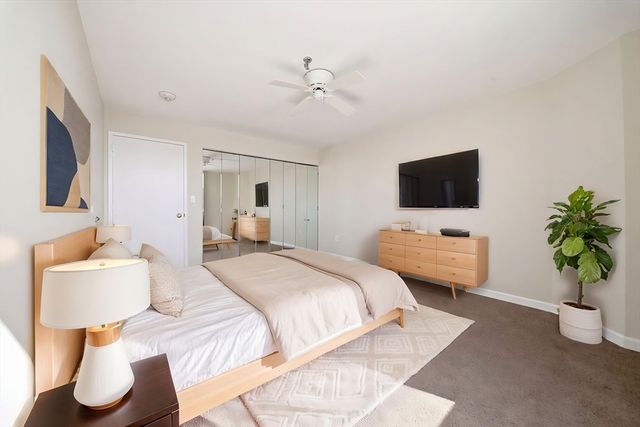 77 Adams St 611, Quincy, MA 02169